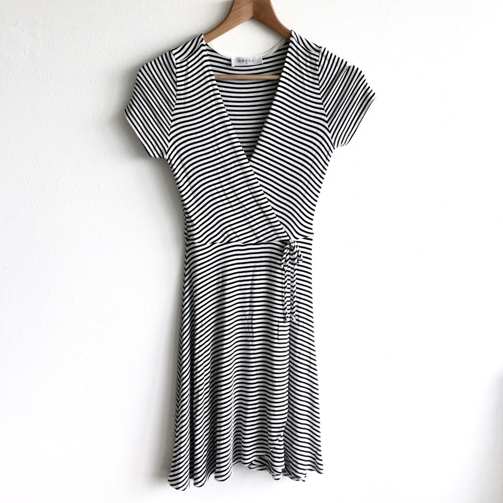 NWOT Black and White Striped Faux Wrap Dress sz S